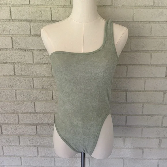 NWT Zara Women’s Mint Green One Shoulder Terry Bodysuit Size Medium/Large - Picture 2 of 5